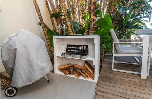 Selection Beach Apartment | Palm Grove Ocean View