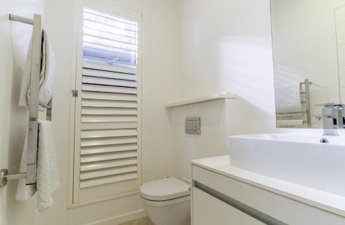 Selection Beach Apartment | Palm Grove Ocean View