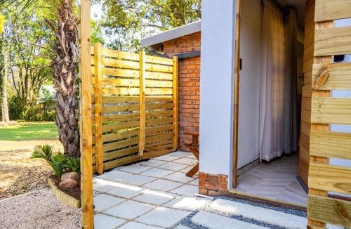 Howick House | Nest-Blue Swallow's Nest