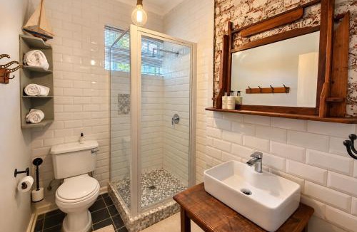 Muckleneuk House | Waterhouse Guest Lodge in Muckleneuk