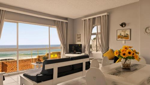 Margate Beach Apartment | Seagull 101