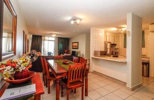 Margate Beach Apartment | Rondevoux 26