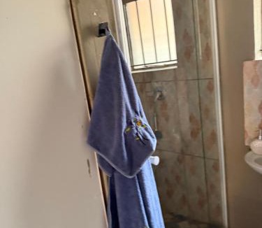 Flora Park Apartment | Place leBeau Apartment 3