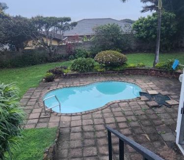Hibberdene Bed & Breakfast | The Hibberdene vacation resort