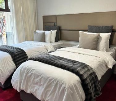 Bedfordview House | Koi Liv-Inn on Angus - Bedfordview