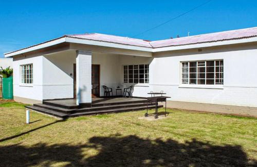 Lichtenburg Cabin | Modern Farm Stays