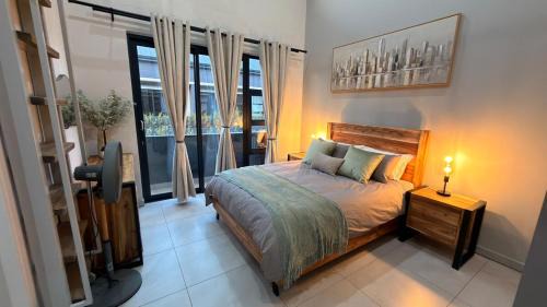 Menlo Park Apartment | Luxurious Oasis in Menlo Park