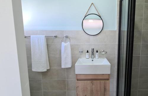 Beacon Bay Apartment | The Nathaniel