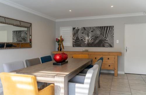 Edgemead House | Vida Tranquilo