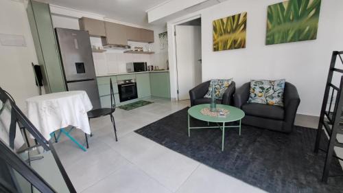 Mowbray Apartment | Cape Town garden unit