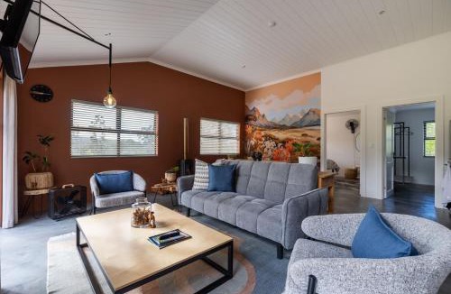 Sedgefield Apartment | Cape Dutch Stay, Suite A