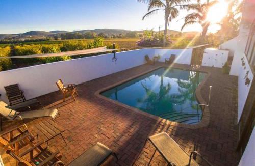 Boesmanspad Bed & Breakfast | Merwenstein - Farm House, Cottages, Studio-Units