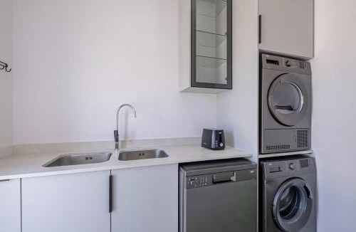 Newton Park Villa | The Shirley Too