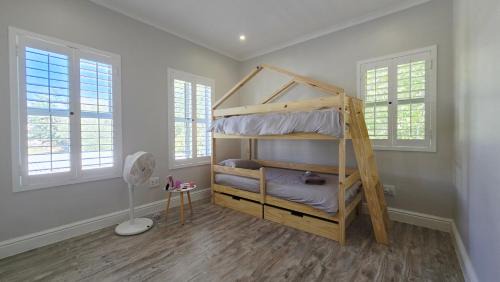 Riebeek Kasteel House | Fay's huisie & pool in lovely Riebeek-Kasteel