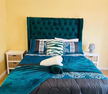 Cape Town House | Annika sleep & Go Rondebosch East capetown