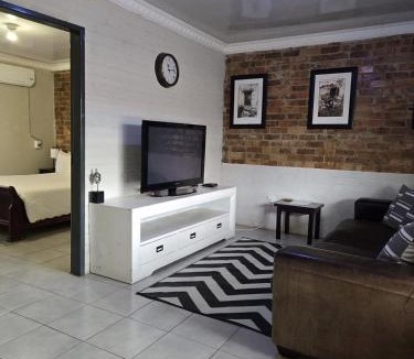 Taung Station Bed & Breakfast | Vista Ree Guesthouse Pty Ltd