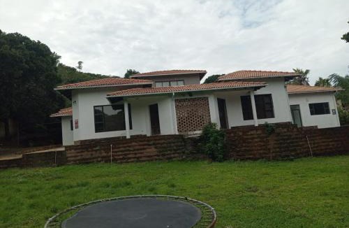 Uvongo House | UVongo Welcome House