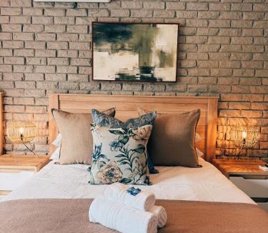 Welkom Bed & Breakfast | Lemon & Blue Guest House