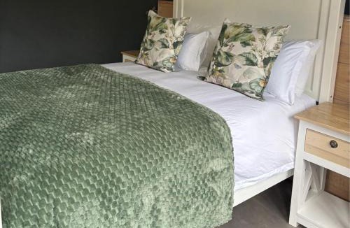 Grahamstown House | A Stone's Throw