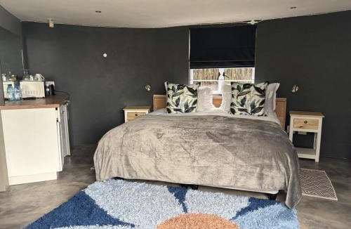 Grahamstown House | A Stone's Throw