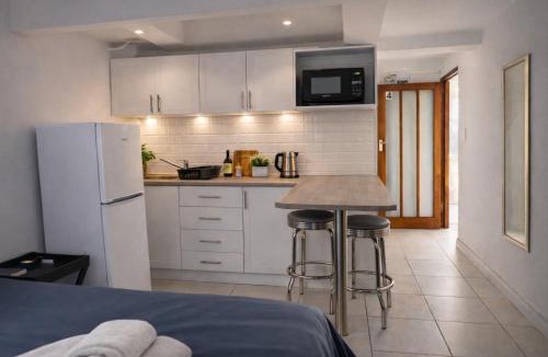 Belville House | Cammy's Guesthouse