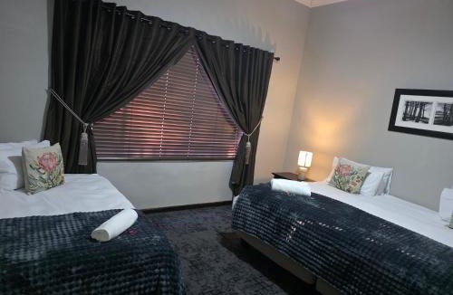 Komani Apartment | 5Res Stay