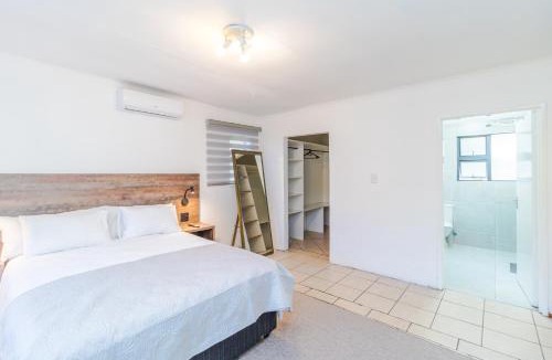 Linden Apartment | Urban Escapes - LINDEN COTTAGE