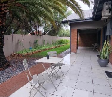 Tsantsabane Apartment | Grey Corner Guesthouse