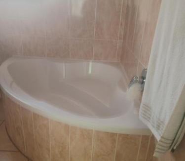 Bluewater Bay House | Buliso Homestay
