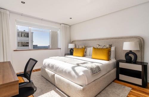 Bantry Bay Apartment | Bantry Alanda - Modern Apt in Bantry Bay with views