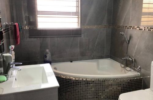 Alberton House | Private Secure house in Alberton