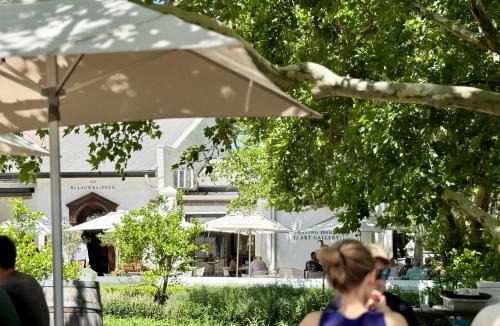 Stellenbosch Apartment | I Wish You Roses at Webersvallei