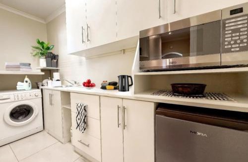 Voelklip Apartment | AFRICA WILD HERMANUS Luxury Self Catering Accommodation