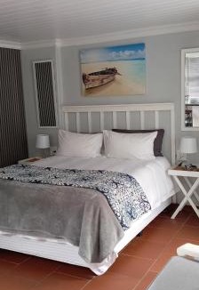 Goodwood Apartment | 16 on Point