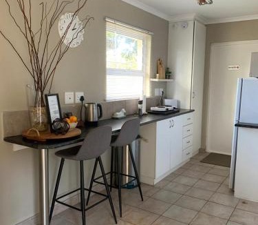 Bergvliet Apartment | The Cottage on Alphen