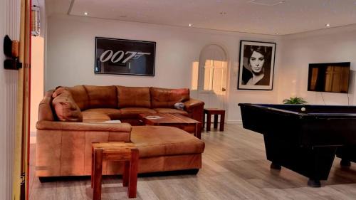 Paradise House | Strode House