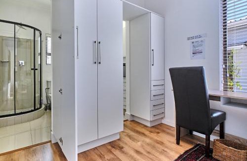 Klerksdorp House | 2 Kiaat Suites