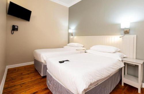 Oudtshoorn Apartment | Queen's Residences by BON Hotels