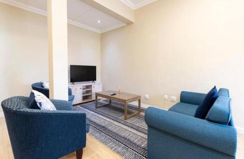 Oudtshoorn Apartment | Queen's Residences by BON Hotels