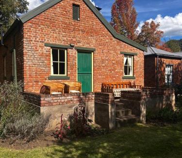 Rhodes House | Anna's Cottage