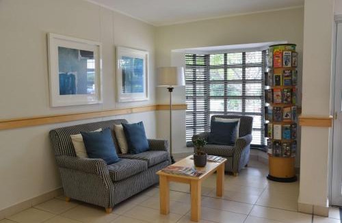 Matroosfontein Hotel | Road Lodge l Cape Town International Airport
