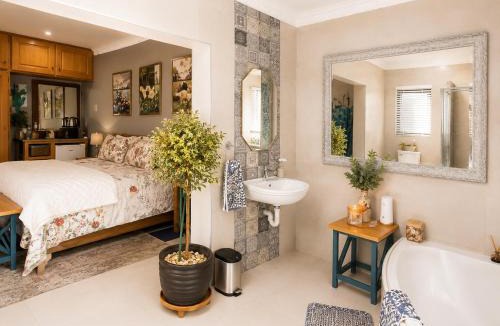 Nala House | WHY NOT GUESTHOUSE