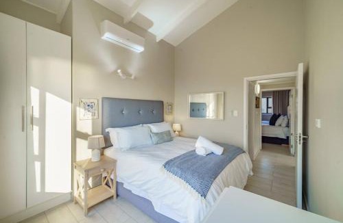 Shaka's Rock Apartment | Ocean Breeze at Flamenco
