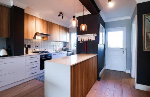 Waterfront House | Harbour Lights