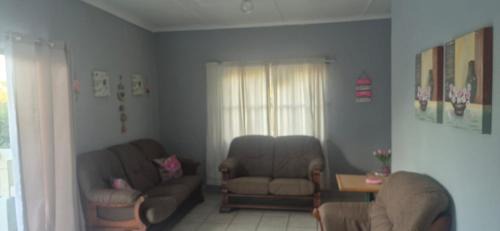 Hibberdene House | Over the Rainbow Guest House