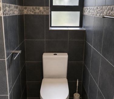 Humewood Hostel | Lungile Backpackers