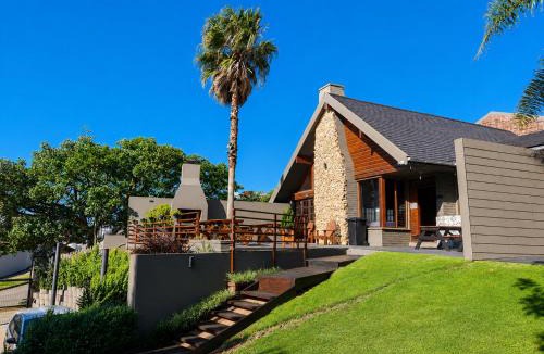 Humewood Hostel | Lungile Backpackers