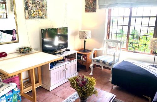 Muizenberg Apartment | The Owls Nest