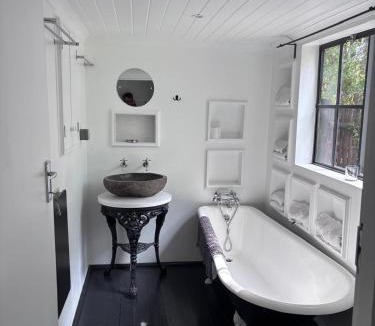 Rosendal House | Field Cabin