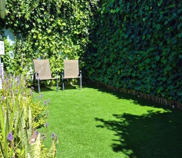 Observatory Apartment | Garden hideaway near cafés, & cultural hotspots